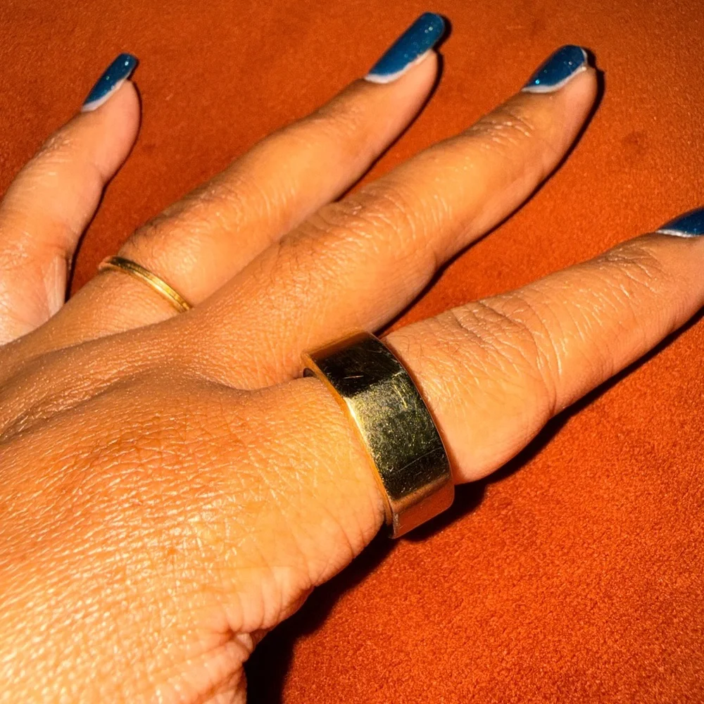 Gen 3 Size 7 Gold Oura Ring✨
